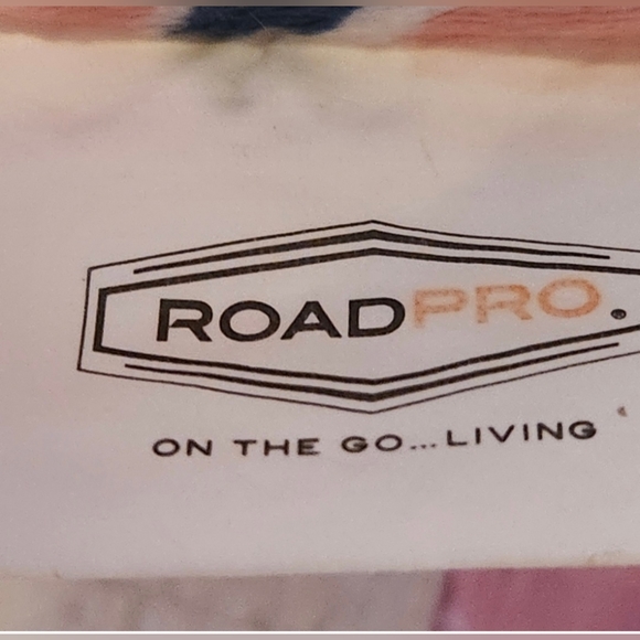 Travel Blanket & Pillow Combo - Picture 9 of 10